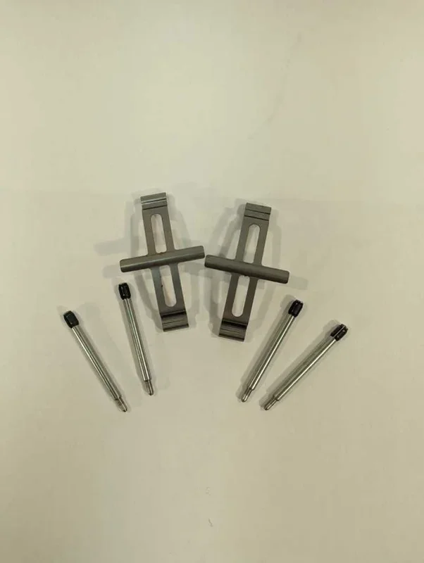 Alcon 2018+ Jeep Wrangler JL Pad Retainer Pin Kit (For PN PNS0084X703S.4) – Rear