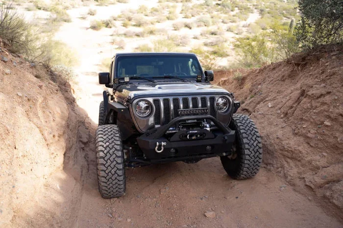 DV8 Offroad 18-22 Jeep Gladiator JT Cowl Light Bar Bracket5.0 lb
