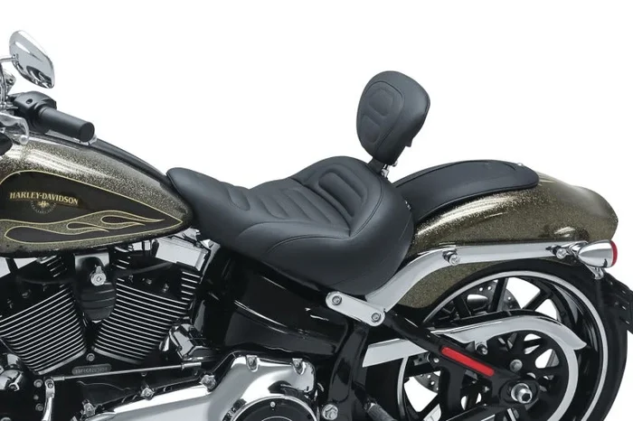 Mustang 13-17 Harley Softail Breakout Standard Touring Solo Seat – Black