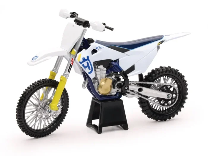 New Ray Toys Husqvarna FC450 Motocross/ Scale – 1:120.43 lb