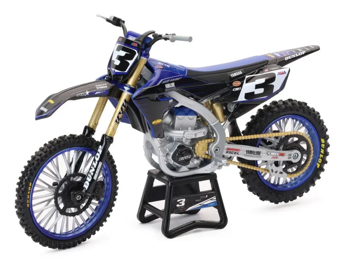New Ray Toys Yamaha YZ450F Factory Team (Eli Tomac #3)/ Scale – 1:120.49 lb