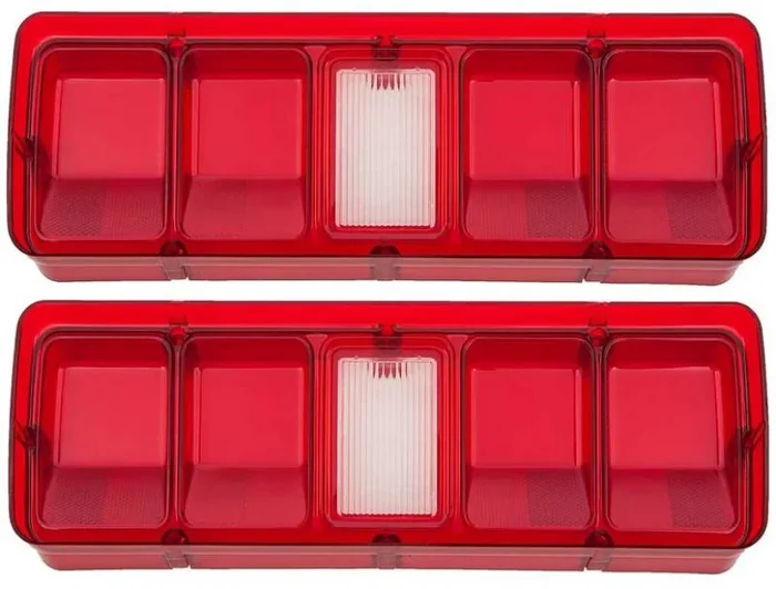 OER 1971 Plymouth Road Runner / GTX Tail Lamp Lenses Without Black Trim MB2139