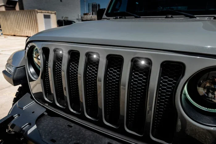 Oracle Pre-Runner Style LED Grille Kit for Jeep Wrangler JL – White SEE WARRANTY