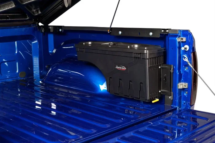UnderCover 07-20 Toyota Tundra Passengers Side Swing Case – Black Smooth